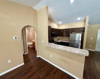 766 Nw 59th Avenue - Photo Thumbnail 8