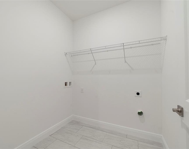3355 W Marie Drive - Photo Thumbnail 5