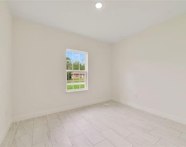 3355 W Marie Drive - Photo Thumbnail 8