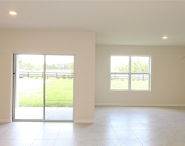 524 Talisi Loop - Photo Thumbnail 16