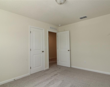 524 Talisi Loop - Photo Thumbnail 24