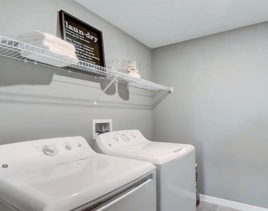 5059 White Chicory Drive - Photo Thumbnail 8