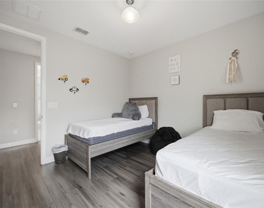 11419 Sunburst Marble Road - Photo Thumbnail 29