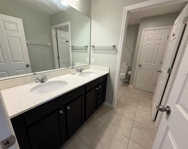 2228 Napone Lane - Photo Thumbnail 24