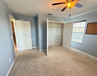 2228 Napone Lane - Photo Thumbnail 23