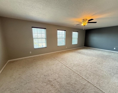 2228 Napone Lane - Photo Thumbnail 13