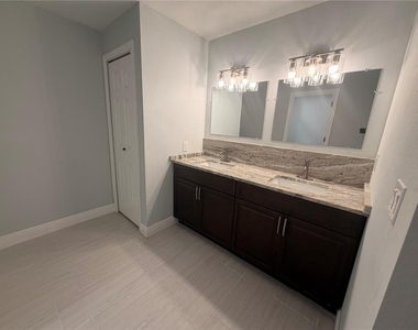 319 Avenue A Ne - Photo Thumbnail 6