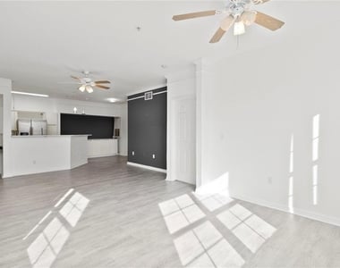 3428 Soho Street - Photo Thumbnail 6
