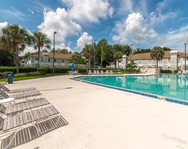 3294 S Semoran Boulevard - Photo Thumbnail 10