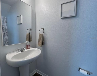 863 Grandin Street - Photo Thumbnail 18