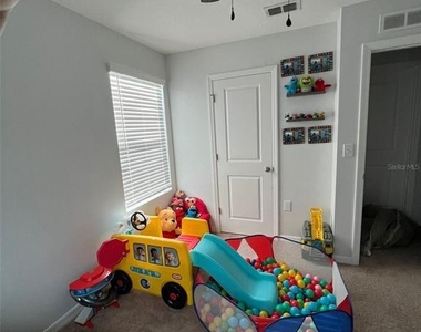 863 Grandin Street - Photo Thumbnail 6