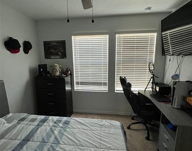 863 Grandin Street - Photo Thumbnail 20