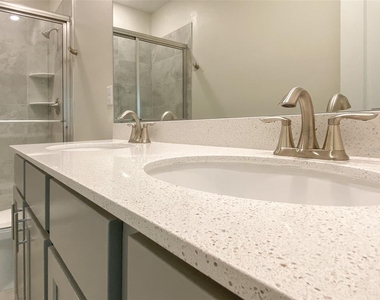 10010 Red Eagle Drive - Photo Thumbnail 12