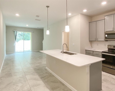 10010 Red Eagle Drive - Photo Thumbnail 4