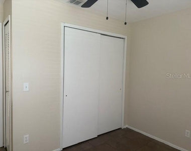 208 Northlake Drive - Photo Thumbnail 9
