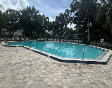 208 Northlake Drive - Photo Thumbnail 14