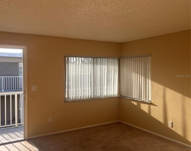 800 N Fiske Boulevard - Photo Thumbnail 3