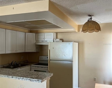 800 N Fiske Boulevard - Photo Thumbnail 4
