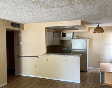 800 N Fiske Boulevard - Photo Thumbnail 3