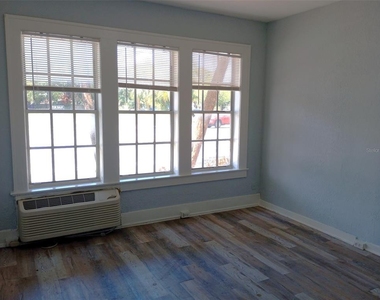 704 Cordova Drive - Photo Thumbnail 5