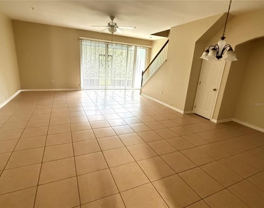 3017 Ashland Lane S - Photo Thumbnail 1