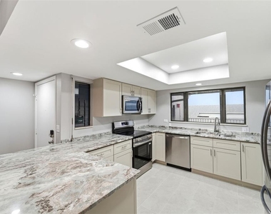 845 Ladyfish Avenue - Photo Thumbnail 13