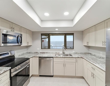 845 Ladyfish Avenue - Photo Thumbnail 11