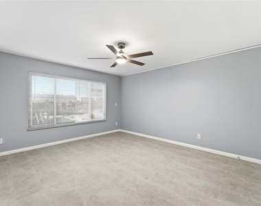845 Ladyfish Avenue - Photo Thumbnail 24