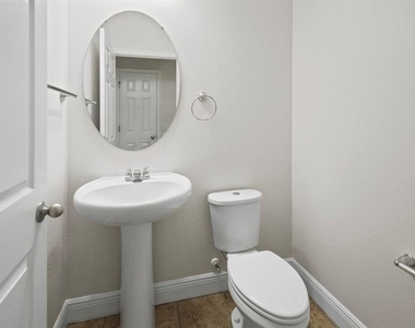 9306 Mira Valle Lane - Photo Thumbnail 20