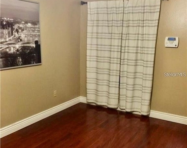546 Cidermill Pl - Photo Thumbnail 13