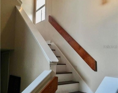 546 Cidermill Pl - Photo Thumbnail 9