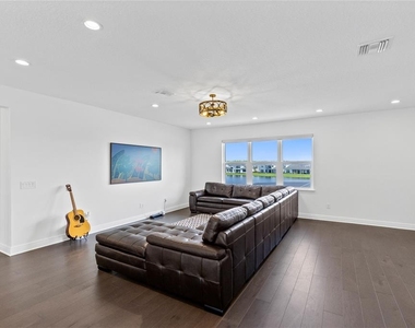 9445 Santorini Drive - Photo Thumbnail 28