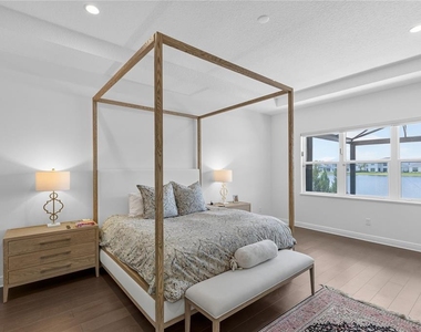 9445 Santorini Drive - Photo Thumbnail 14