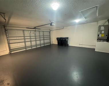 10941 Mill Pond Way - Photo Thumbnail 23