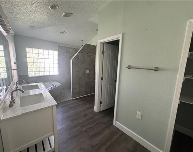 10941 Mill Pond Way - Photo Thumbnail 15