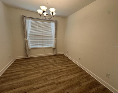 1355 Zeek Ridge Street - Photo Thumbnail 8