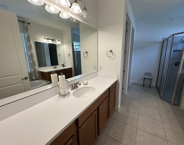 1355 Zeek Ridge Street - Photo Thumbnail 10