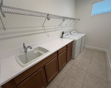 1355 Zeek Ridge Street - Photo Thumbnail 14