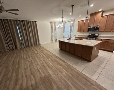 1355 Zeek Ridge Street - Photo Thumbnail 3