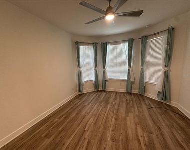 1355 Zeek Ridge Street - Photo Thumbnail 4