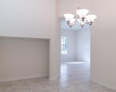 8327 Bryce Canyon Avenue - Photo Thumbnail 7