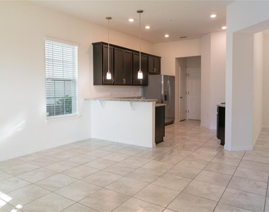8327 Bryce Canyon Avenue - Photo Thumbnail 2