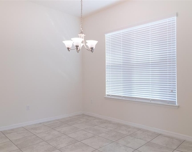 8327 Bryce Canyon Avenue - Photo Thumbnail 8