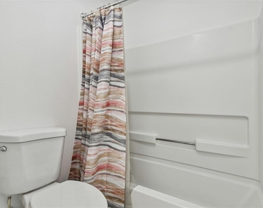 8827 Grand Palms Circle - Photo Thumbnail 23