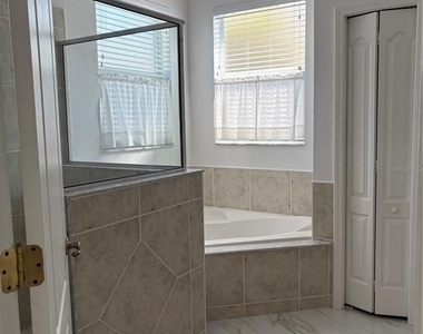 1150 Creekview - Photo Thumbnail 10