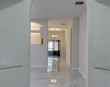 1150 Creekview - Photo Thumbnail 14