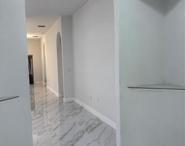 1150 Creekview - Photo Thumbnail 12