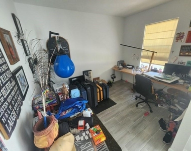 1405 Unice Avenue N - Photo Thumbnail 1