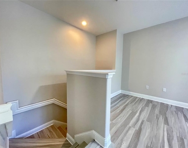 2944 Oak Park Way - Photo Thumbnail 19