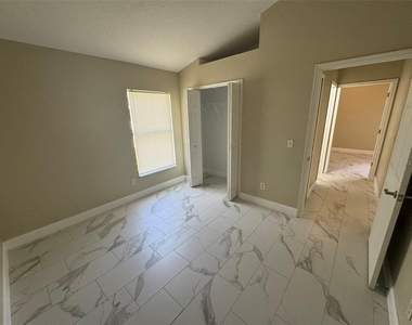 2347 Blake Way - Photo Thumbnail 25